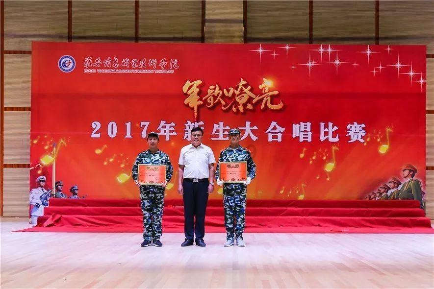 泰坦陨落2